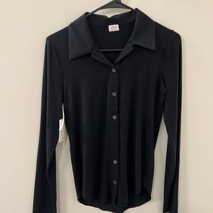 Aritzia Wilfred Black Button Down Shirt SUPER Soft Material